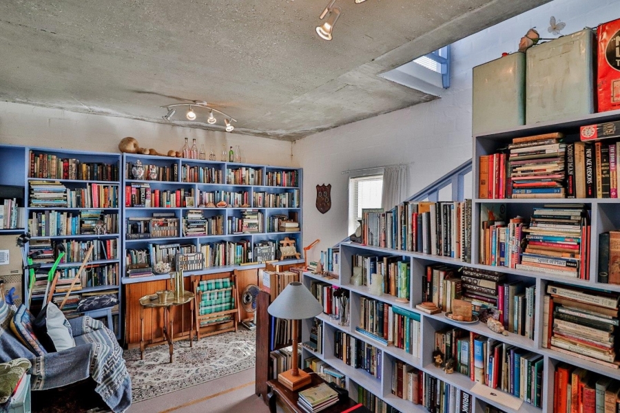 4 Bedroom Property for Sale in De Kelders Western Cape